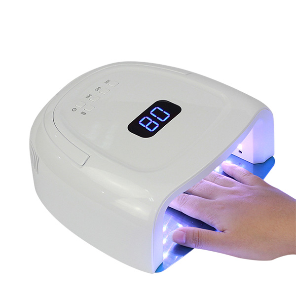Cad a dhéanann an lampa leigheas gan sreang 72W le 42 soilse agus ceallraí 15600mAh an triomadóir ingne deiridh do ghairmithe?